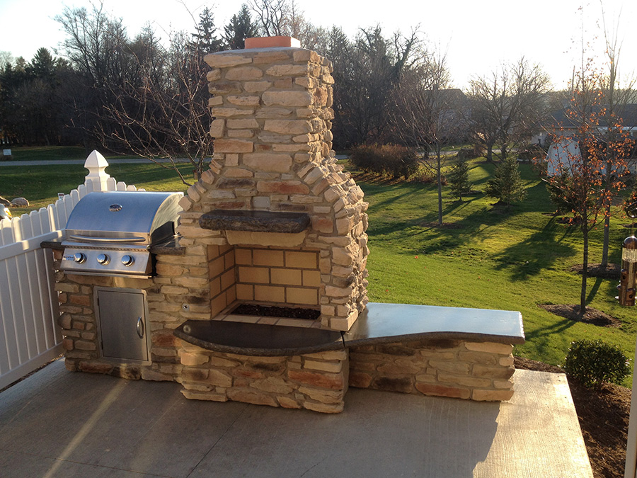 Brick Oven with Chimney - Custom outdoor fireplace - Outdoor kitchen inspiration