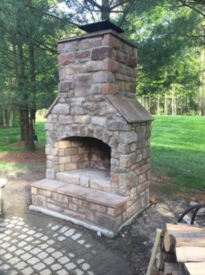 Outdoor Fireplace near Medina Ohio