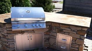 Outdoor Living Spaces - full outdoor kitchen near medina ohio